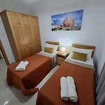 Spacious Bugibba Seafront 3br Free Parking Free Wifi Hébergement de vacances *