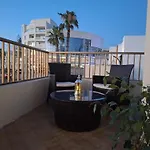 Spacious Bugibba Seafront 3br Free Parking Free Wifi Hébergement de vacances San Pawl il-Baħar