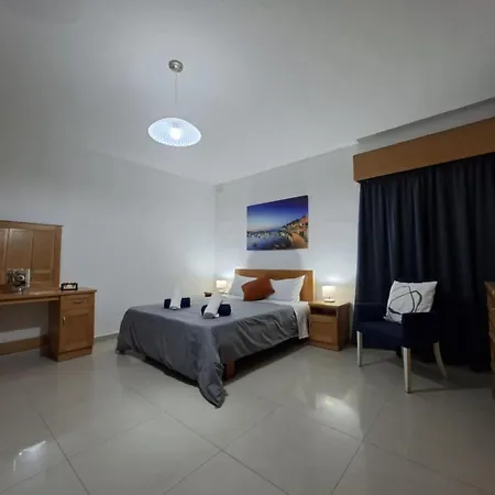 Spacious Bugibba Seafront 3br Free Parking Free Wifi * St. Paul's Bay