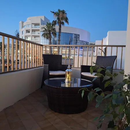 Spacious Bugibba Seafront 3br Free Parking Free Wifi Σπίτι διακοπών Σεντ Πόλς Μπέι