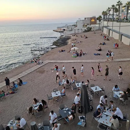 Spacious Bugibba Seafront 3br Free Parking Free Wifi