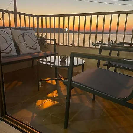 Spacious Bugibba Seafront 3br Free Parking Free Wifi * セント・ポールズ・ベイ